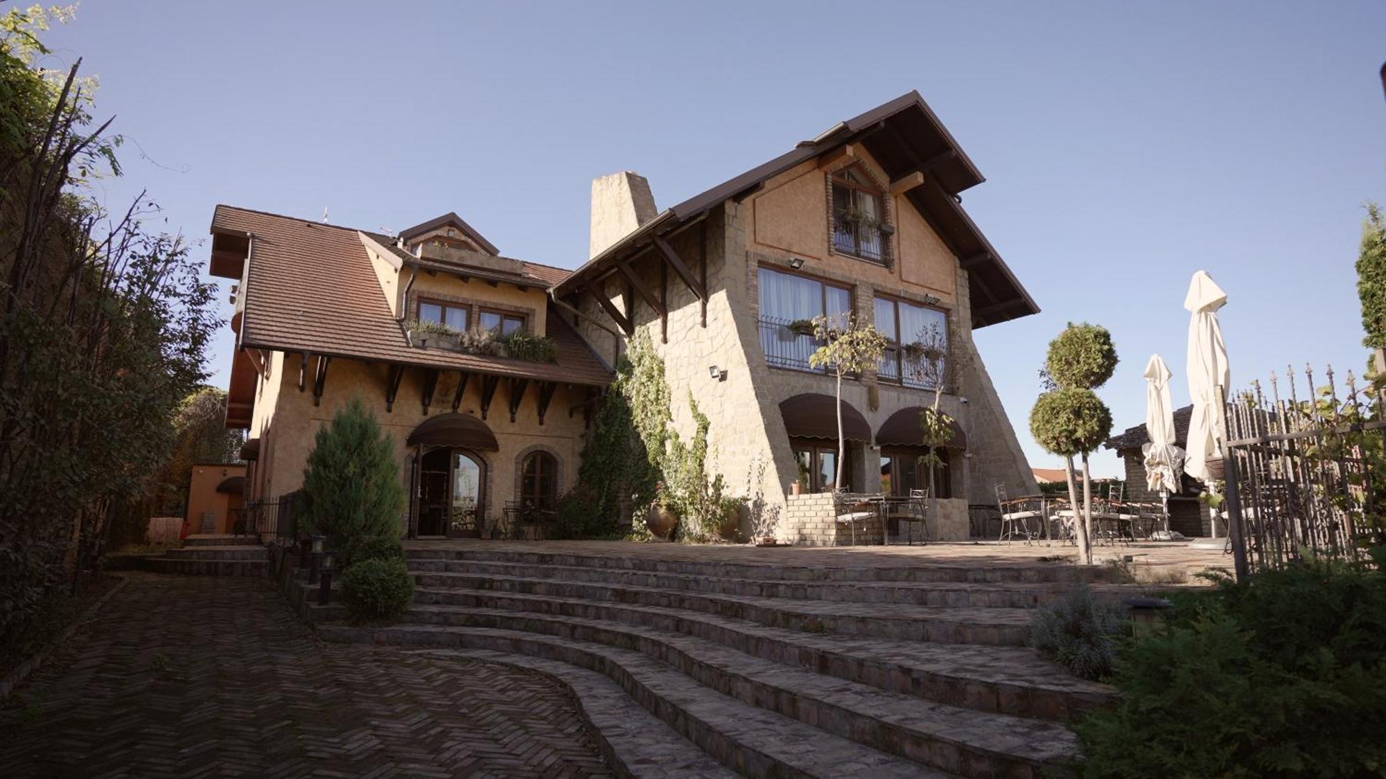 Garni Hotel Chicha - Winery Skrbic Beograd Ngoại thất bức ảnh