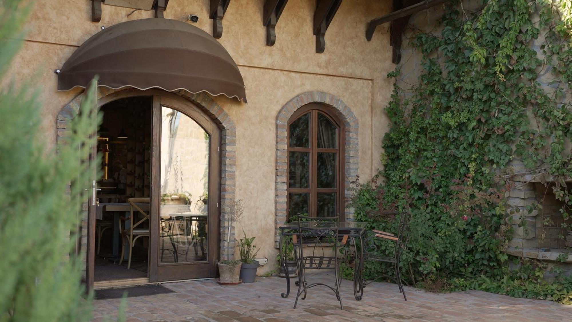 Garni Hotel Chicha - Winery Skrbic Beograd Ngoại thất bức ảnh